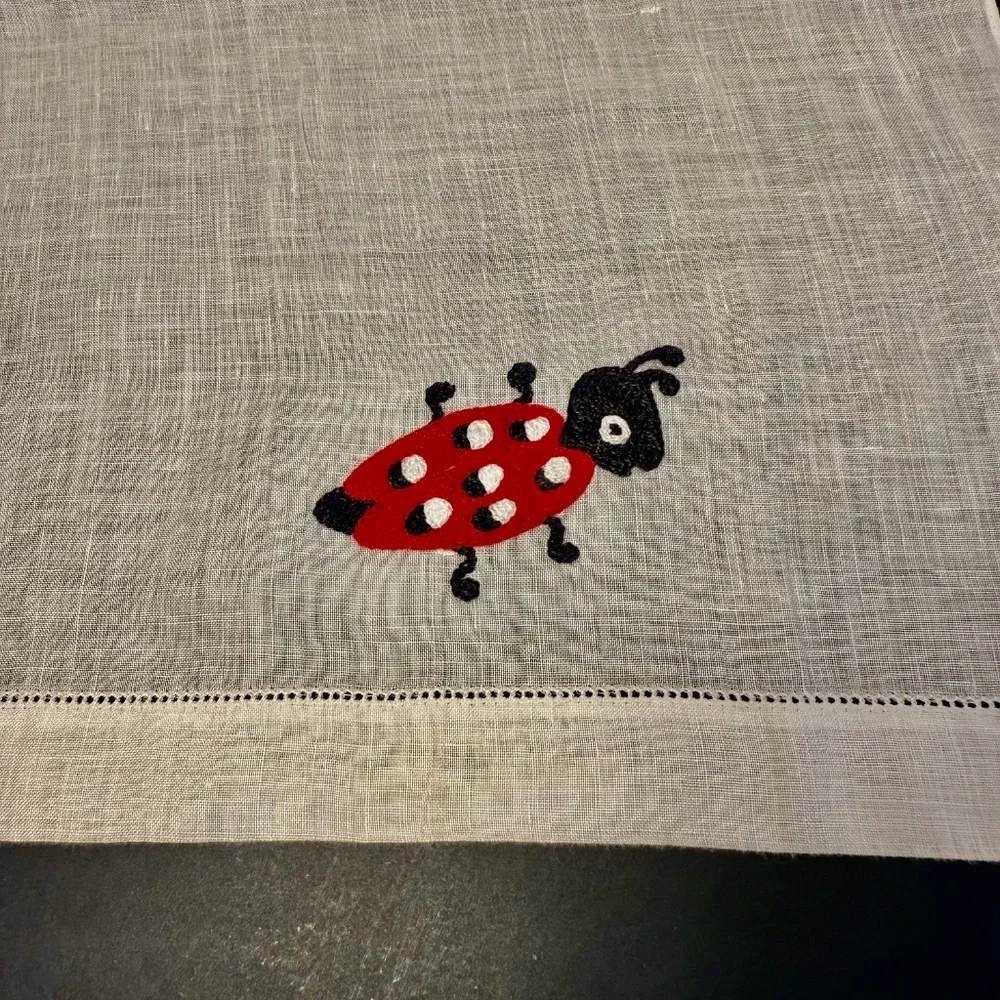Vintage,Unused White Madeira Linen , Embroidered Ladybug Finger Tip Guest Towel